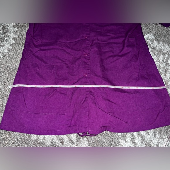 ⭐️Barco Uniforms, purple long sleeve scrub top, size Small. Great condition⭐️ - Picture 11 of 14